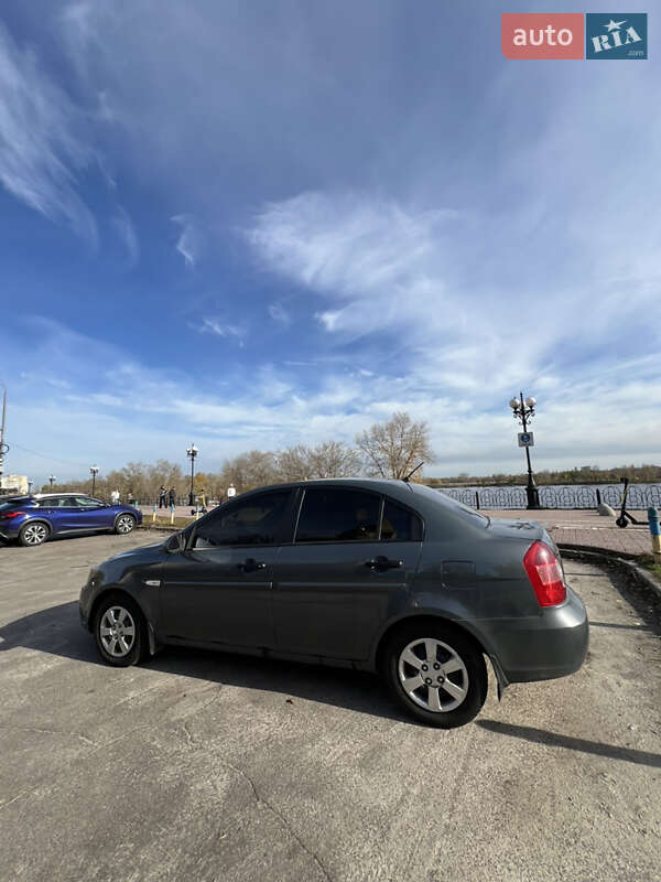 Седан Hyundai Accent 2008 в Киеве