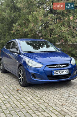 Седан Hyundai Accent 2013 в Дергачах