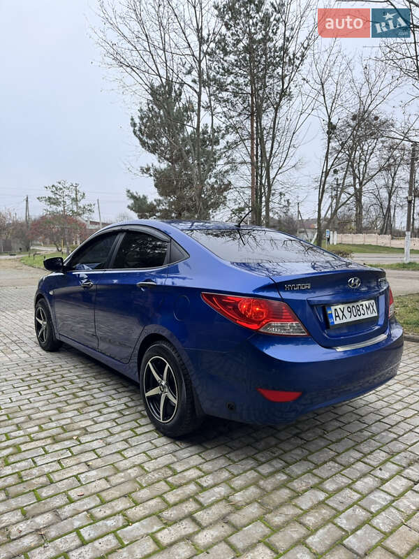 Седан Hyundai Accent 2013 в Дергачах фото 5 Седан Hyundai Accent 2013 в Дергачах