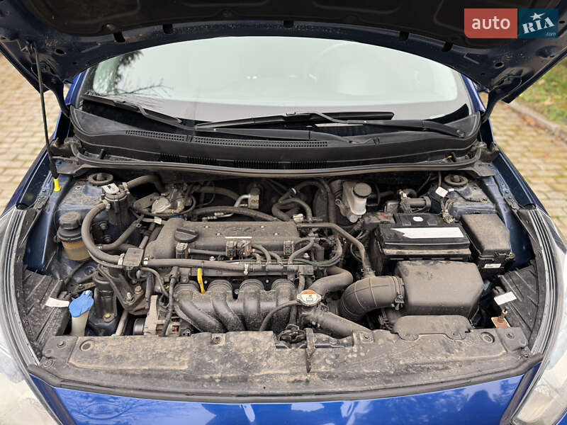 Седан Hyundai Accent 2013 в Дергачах фото 24 Седан Hyundai Accent 2013 в Дергачах
