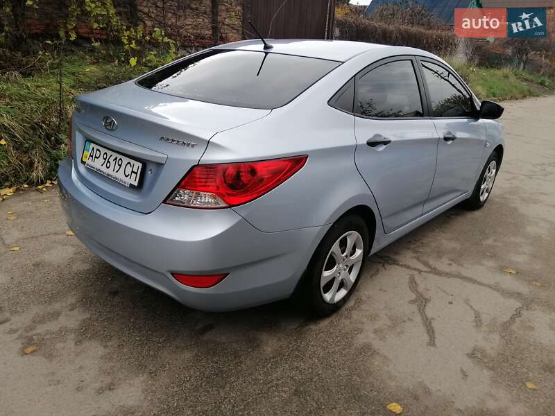 Седан Hyundai Accent 2012 в Запоріжжі
