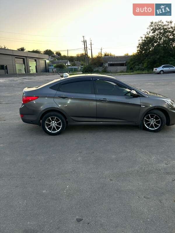 Седан Hyundai Accent 2011 в Жмеринке