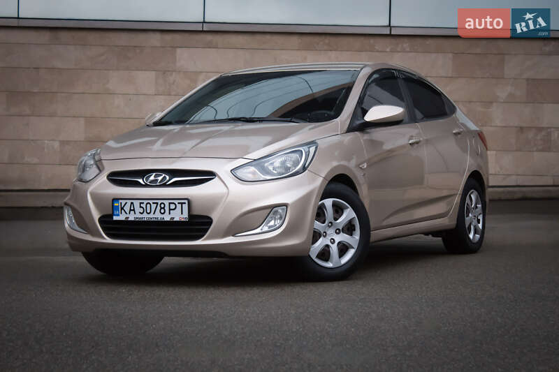 Hyundai Accent 2012 Hyundai Accent 2012