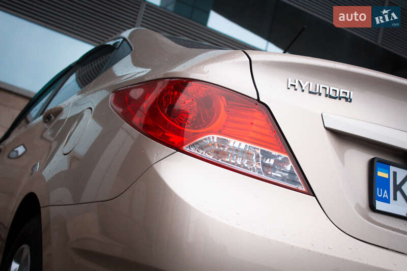 Седан Hyundai Accent 2012 в Киеве