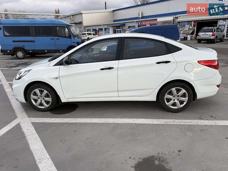 Седан Hyundai Accent 2013 в Кременчуці фото 4 Седан Hyundai Accent 2013 в Кременчуці