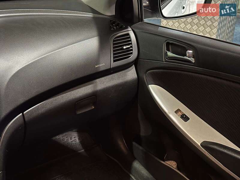 Седан Hyundai Accent 2011 в Одесі фото 21 Седан Hyundai Accent 2011 в Одесі