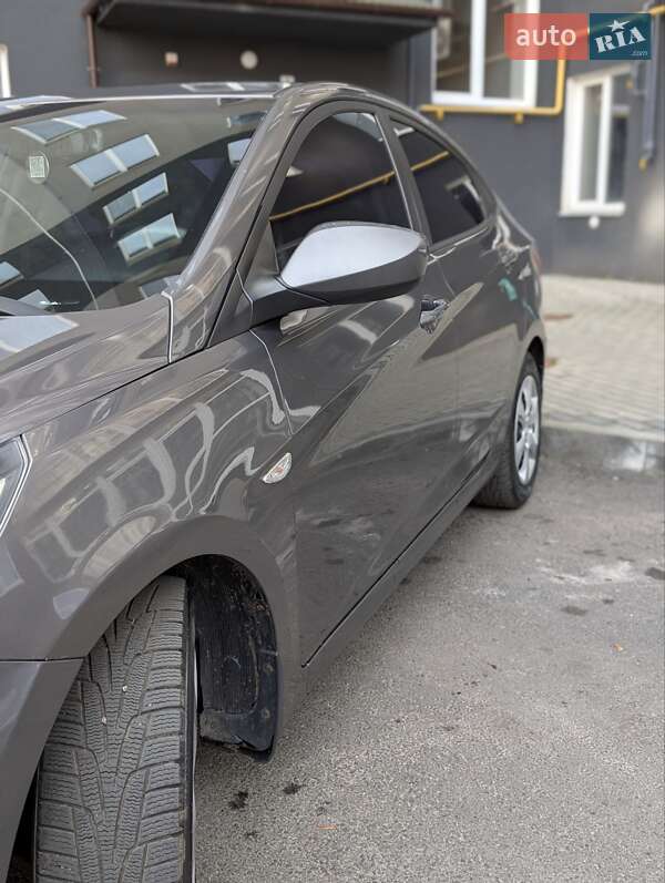Седан Hyundai Accent 2011 в Чернігові фото 11 Седан Hyundai Accent 2011 в Чернігові