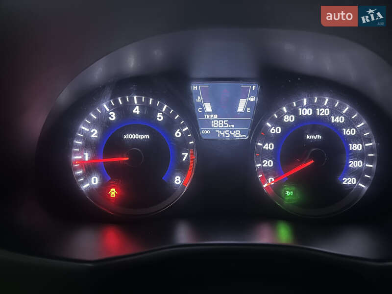 Седан Hyundai Accent 2013 в Хмельницькому фото 2 Седан Hyundai Accent 2013 в Хмельницькому