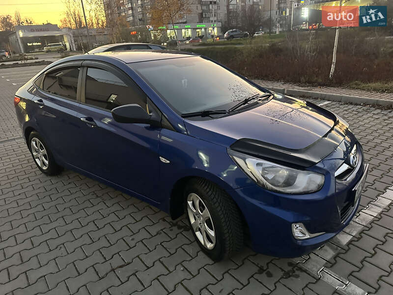 Седан Hyundai Accent 2013 в Хмельницькому фото 17 Седан Hyundai Accent 2013 в Хмельницькому