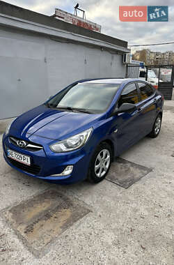 Седан Hyundai Accent 2011 в Каменском