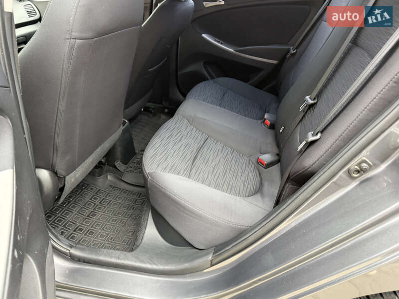 Седан Hyundai Accent 2016 в Києві фото 10 Седан Hyundai Accent 2016 в Києві
