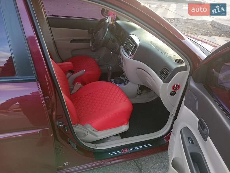 Седан Hyundai Accent 2006 в Дніпрі