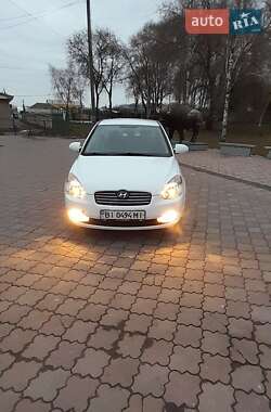 Седан Hyundai Accent 2010 в Краснограді