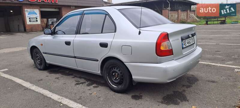 Седан Hyundai Accent 2002 в Кривом Роге фото 6 Седан Hyundai Accent 2002 в Кривом Роге