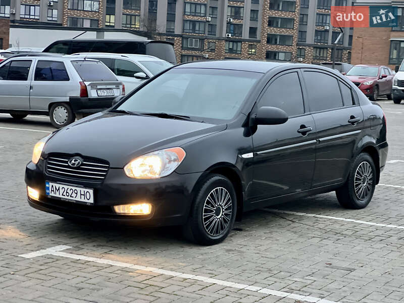Седан Hyundai Accent 2008 в Житомире
