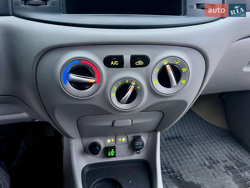 Седан Hyundai Accent 2008 в Житомире