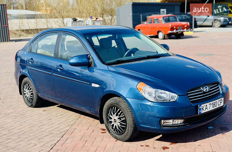 Седан Hyundai Accent 2008 в Ровно