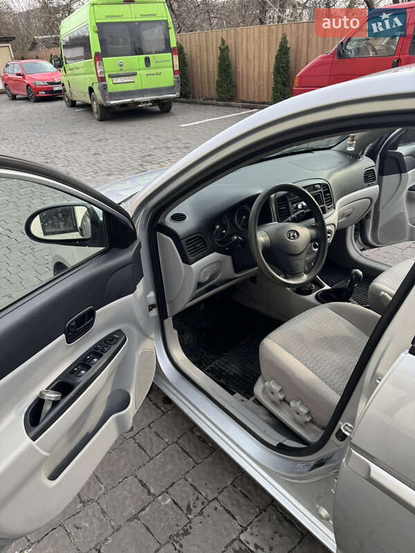 Седан Hyundai Accent 2008 в Ивано-Франковске