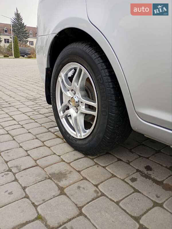 Седан Hyundai Accent 2008 в Самборе