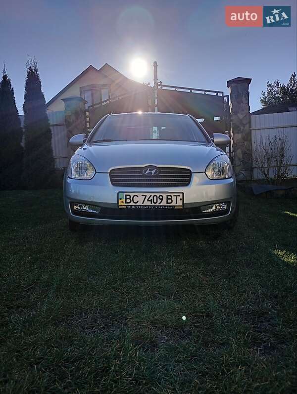 Седан Hyundai Accent 2008 в Самборе