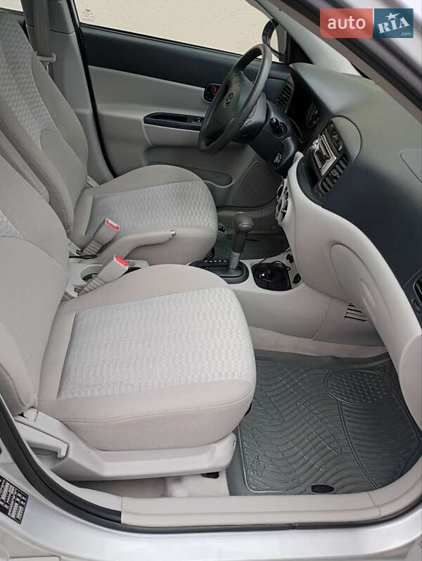 Седан Hyundai Accent 2008 в Самборе