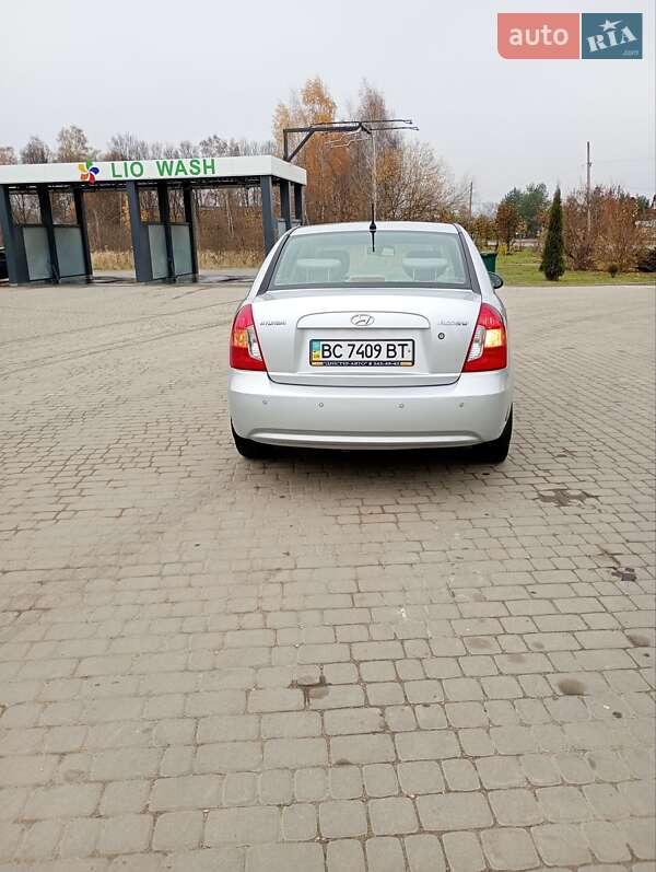 Седан Hyundai Accent 2008 в Самборе