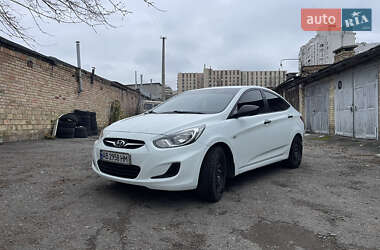 Седан Hyundai Accent 2011 в Киеве