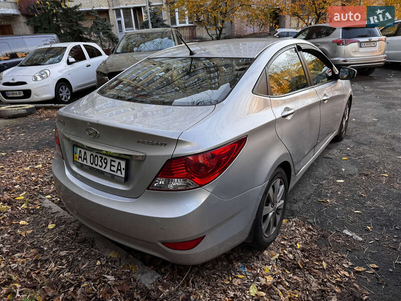 Седан Hyundai Accent 2013 в Киеве фото 6 Седан Hyundai Accent 2013 в Киеве
