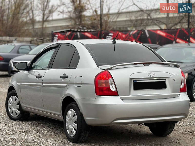 Седан Hyundai Accent 2007 в Днепре