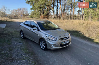 Седан Hyundai Accent 2012 в Василькові