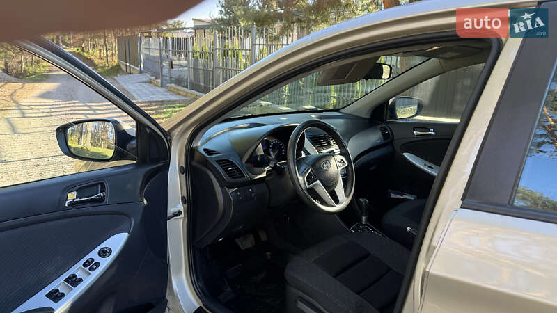 Седан Hyundai Accent 2012 в Василькове