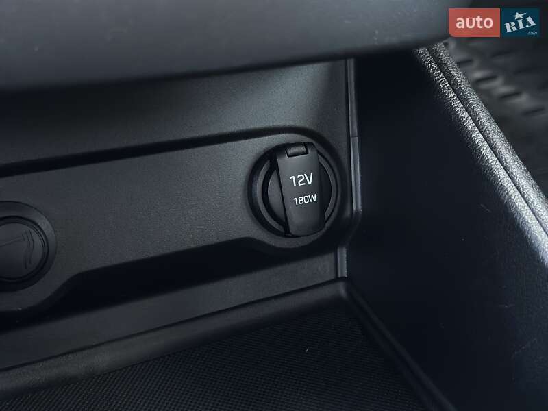 Седан Hyundai Accent 2020 в Киеве фото 24 Седан Hyundai Accent 2020 в Киеве