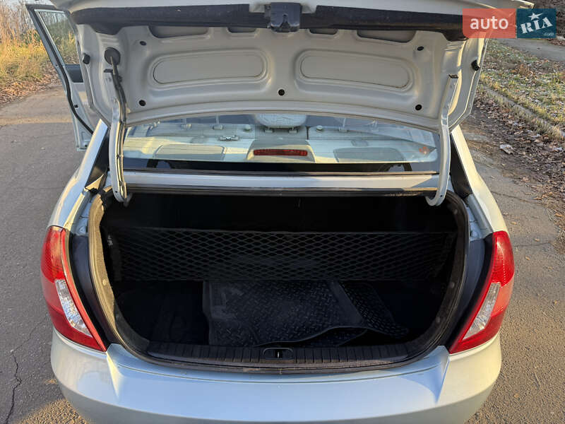 Седан Hyundai Accent 2007 в Киеве