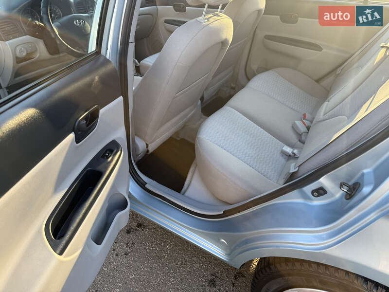 Седан Hyundai Accent 2007 в Киеве
