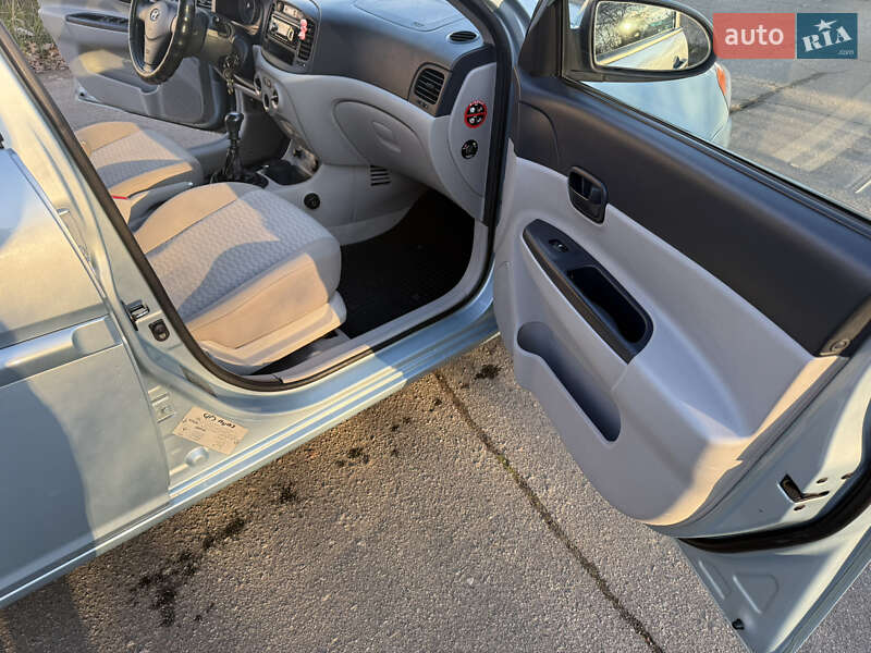 Седан Hyundai Accent 2007 в Киеве