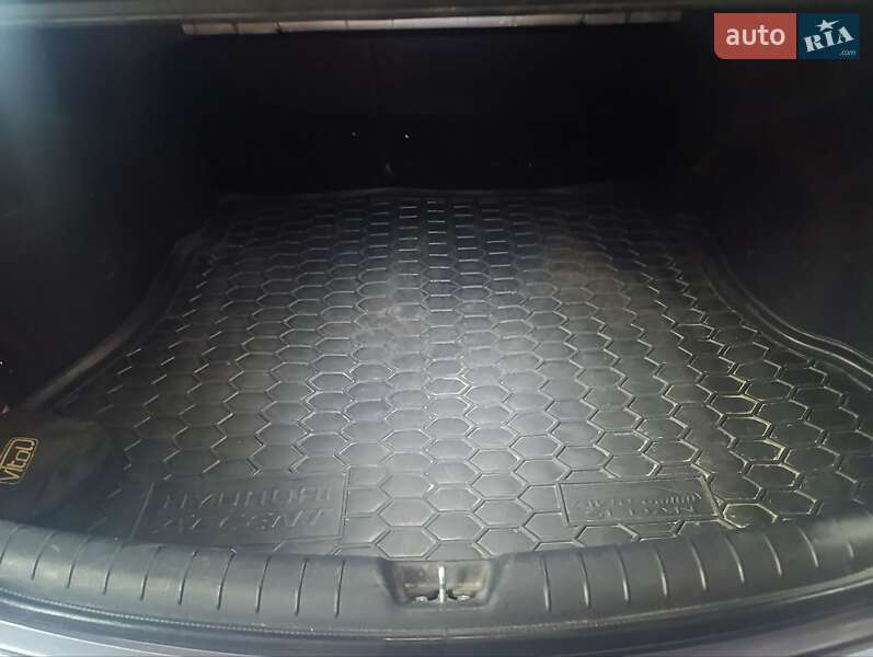 Седан Hyundai Accent 2017 в Киеве