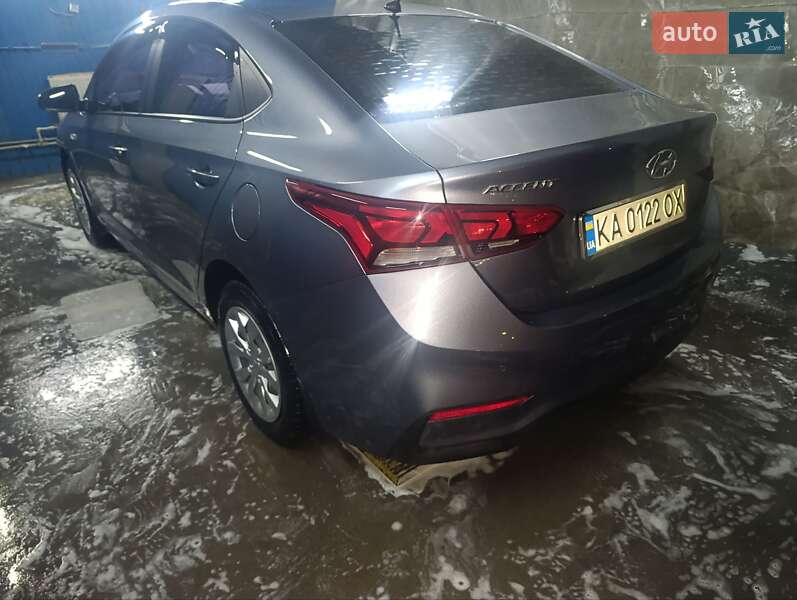 Седан Hyundai Accent 2017 в Киеве