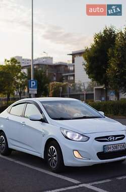 Седан Hyundai Accent 2013 в Белгороде-Днестровском
