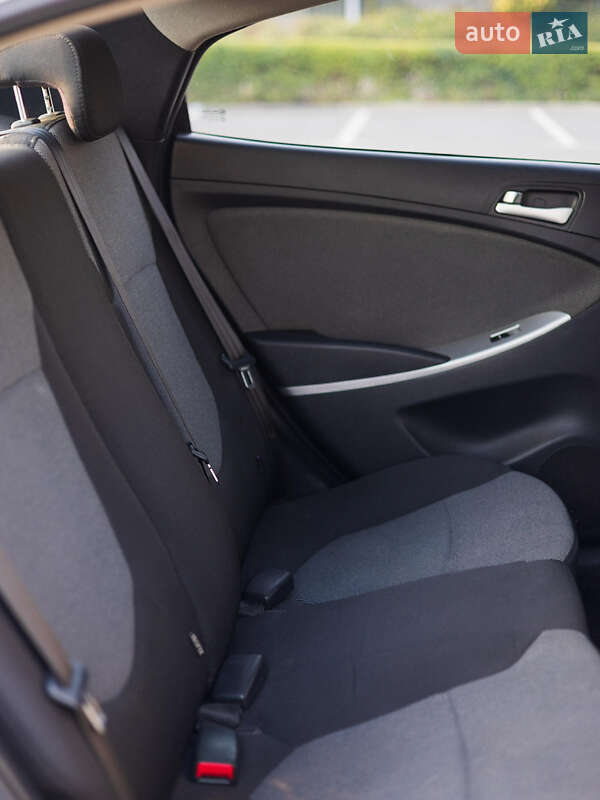 Седан Hyundai Accent 2013 в Белгороде-Днестровском фото 7 Седан Hyundai Accent 2013 в Белгороде-Днестровском