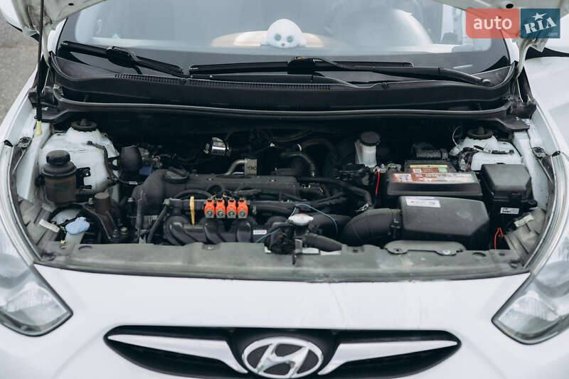 Седан Hyundai Accent 2013 в Белгороде-Днестровском фото 14 Седан Hyundai Accent 2013 в Белгороде-Днестровском