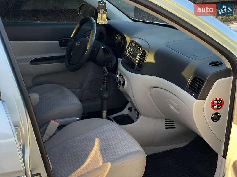 Седан Hyundai Accent 2007 в Днепре