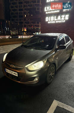 Седан Hyundai Accent 2011 в Киеве