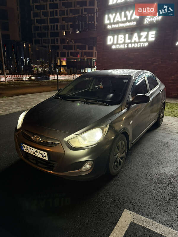 Седан Hyundai Accent 2011 в Киеве