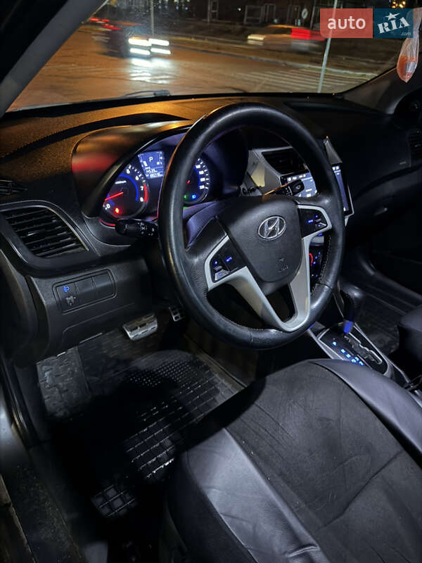 Седан Hyundai Accent 2011 в Киеве