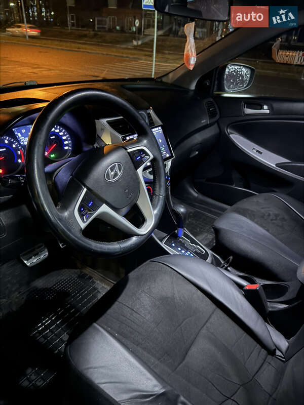 Седан Hyundai Accent 2011 в Киеве