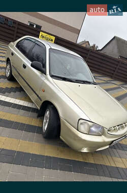Седан Hyundai Accent 2000 в Запорожье