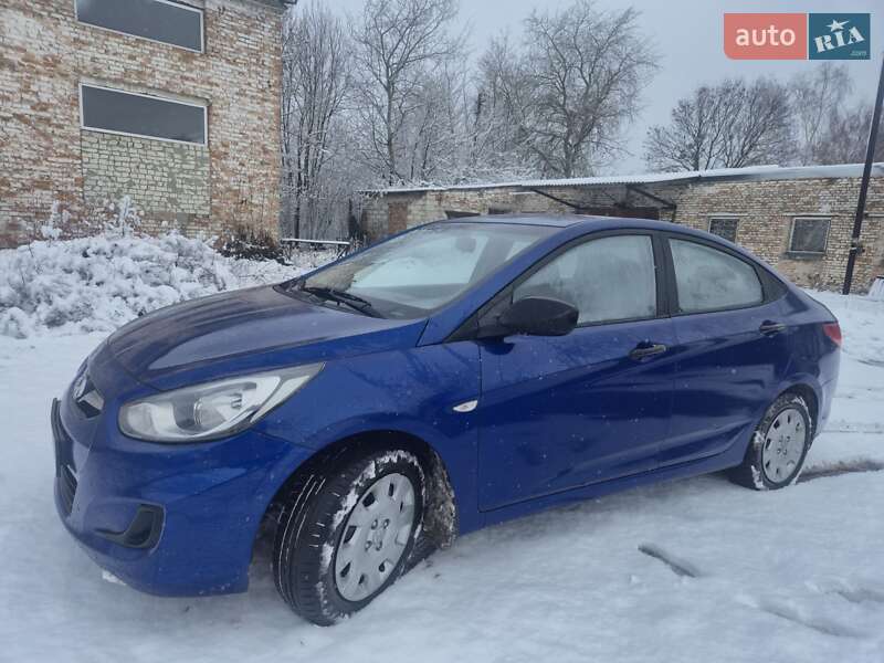 Седан Hyundai Accent 2011 в Нововолинську