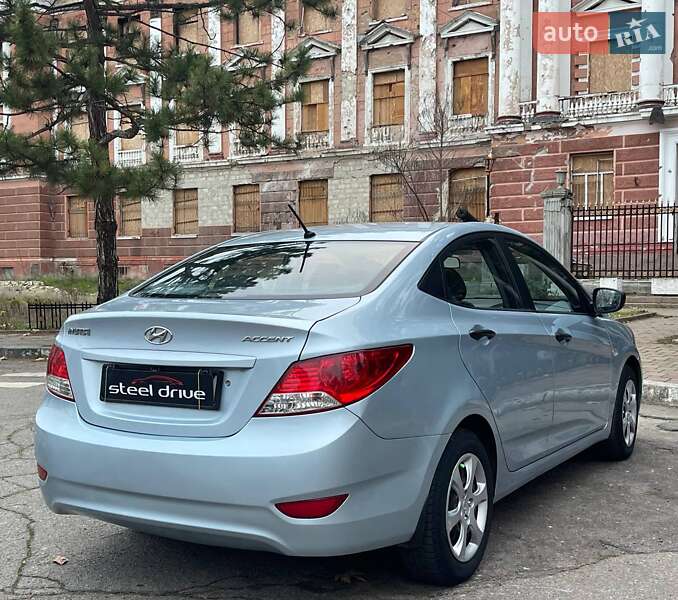 Седан Hyundai Accent 2011 в Николаеве