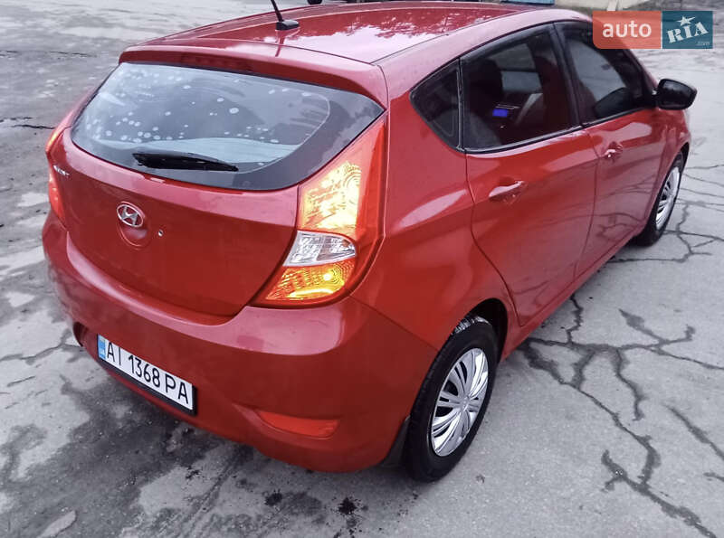 Хэтчбек Hyundai Accent 2012 в Житомире