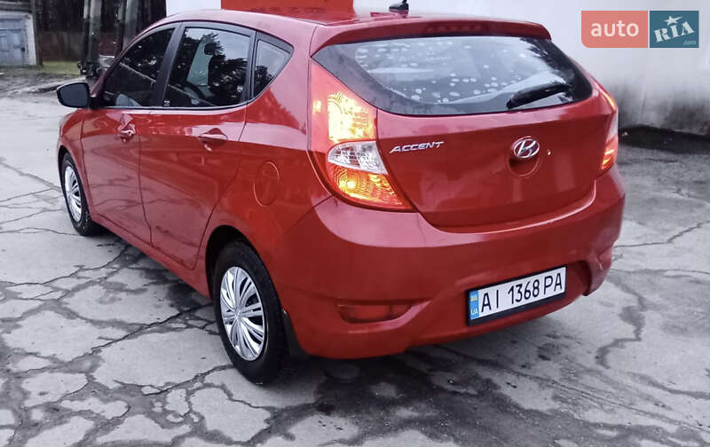 Хэтчбек Hyundai Accent 2012 в Житомире